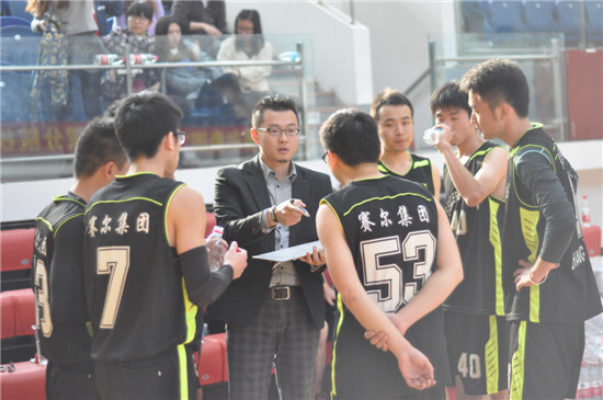 我集团与义乌工商学院开展首次校企联谊篮球赛