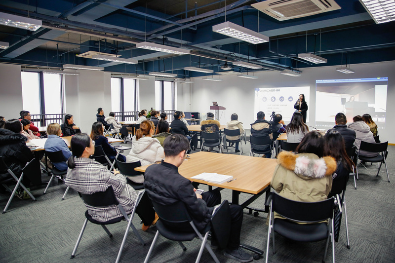 集团召开2018年度赛尔学院表彰会