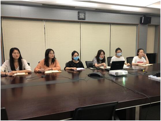 行政部开展快递业务培训学习分享会