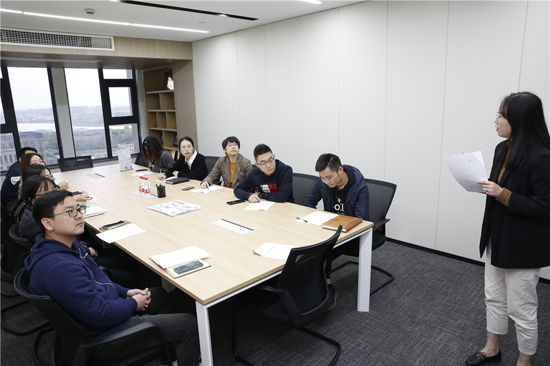 集团开展面试测评与培训工作